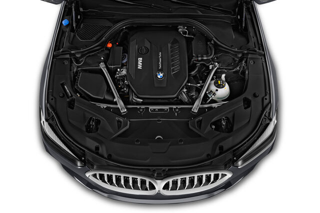BMW 8 Series (Baujahr 2019) M Sport 2 Türen Motor