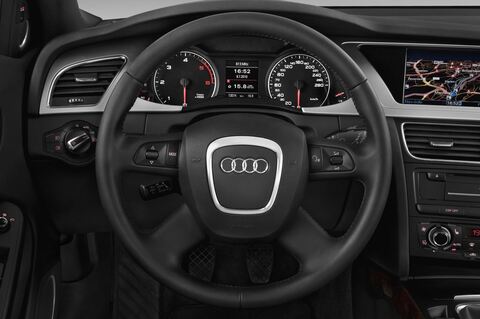 Audi A4 Allroad Quattro (Baujahr 2011) - 5 Türen Lenkrad