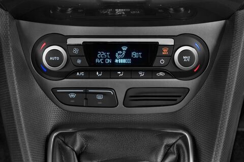 Ford Grand Tourneo Connect (Baujahr 2015) Titanium 5 Türen Temperatur und Klimaanlage