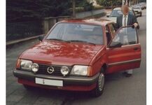 Alle Opel Ascona Limousine