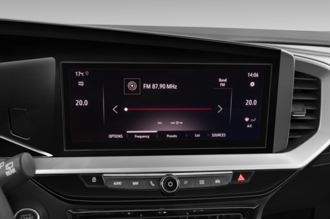 Opel Mokka Electric (Baujahr 2023) Elegance 5 Türen Radio und Infotainmentsystem