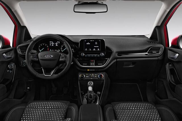 Ford Fiesta (Baujahr 2017) Titanium 3 Türen Cockpit und Innenraum