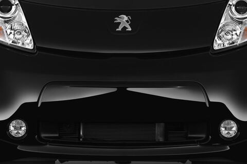 Peugeot Ion (Baujahr 2011) - 5 Türen Kühlergrill und Scheinwerfer