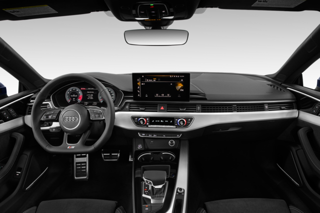 Audi A5 Coupe (Baujahr 2021) S Line 2 Türen Cockpit und Innenraum