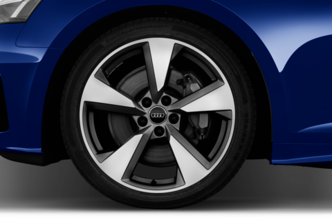 Audi A5 Coupe (Baujahr 2021) S Line 2 Türen Reifen und Felge