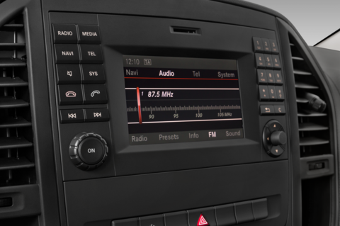 Mercedes eVito (Baujahr 2020) Base Regular Cab 4 Türen Radio und Infotainmentsystem