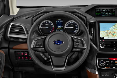 Subaru Forester (Baujahr 2022) Platinum 5 Türen Lenkrad