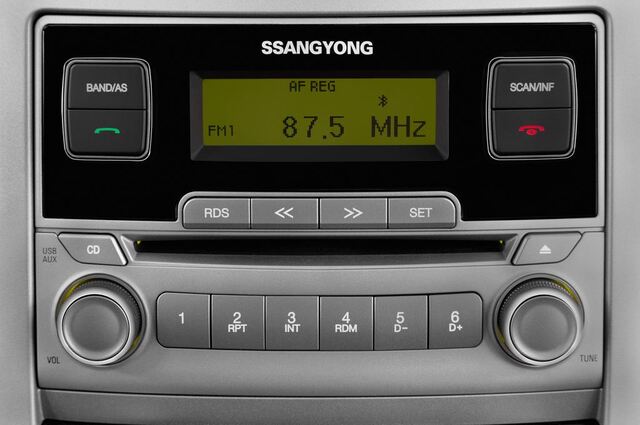 Ssangyong Rodius (Baujahr 2014) Sapphire 5 Türen Radio und Infotainmentsystem