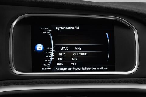 Volvo V40 Cross Country (Baujahr 2017) - 5 Türen Radio und Infotainmentsystem