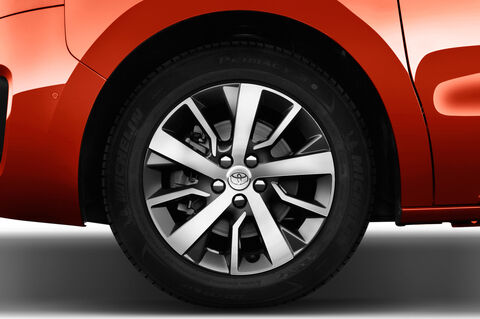 Toyota Proace Verso (Baujahr 2018) Family 5 Türen Reifen und Felge