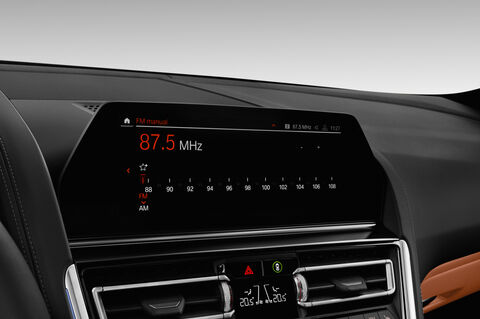 BMW 8 Series (Baujahr 2019) M Sport 2 Türen Radio und Infotainmentsystem