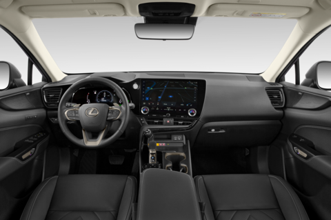 Lexus NX (Baujahr 2022) 350h Luxury Line 5 Türen Cockpit und Innenraum