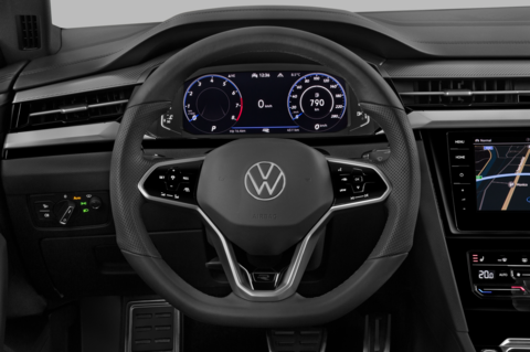 Volkswagen Arteon (Baujahr 2021) R-Line 5 Türen Lenkrad