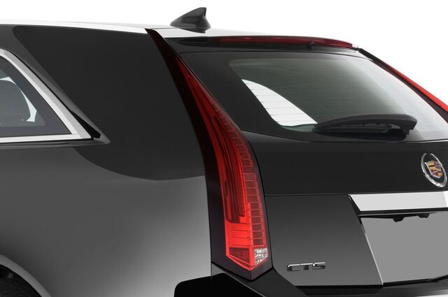 Cadillac CTS (Baujahr 2011) Sport Luxury 5 Türen Rücklicht