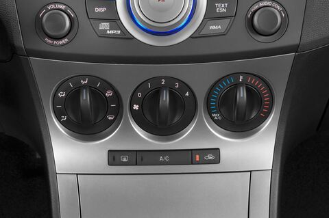 Mazda Mazda3 (Baujahr 2009) Center-Line 4 Türen Temperatur und Klimaanlage