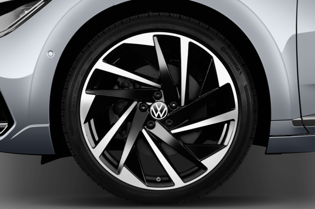 Volkswagen Arteon (Baujahr 2021) R-Line 5 Türen Reifen und Felge