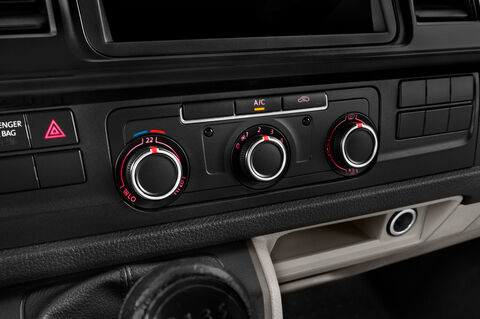 Volkswagen Transporter (Baujahr 2018) - 4 Türen Temperatur und Klimaanlage