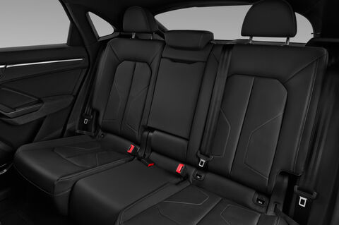 Audi Q3 Sportsback (Baujahr 2020) S Line 5 Türen Rücksitze