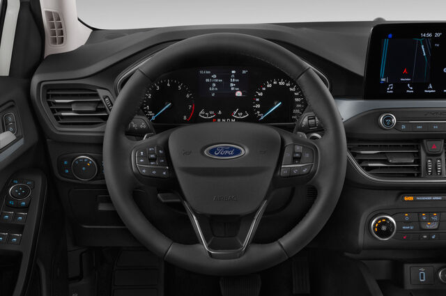 Ford Focus Turnier (Baujahr 2019) Active 5 Türen Lenkrad