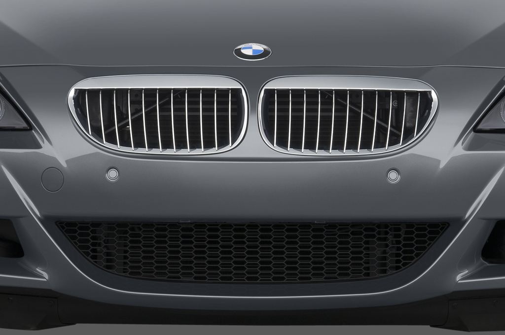 BMW M6 (Baujahr 2010) M6  2 Türen Kühlergrill und Scheinwerfer