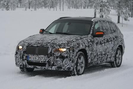 Reportage: Erlkönig BMW X1 - Nebenan beim Weihnachtsmann