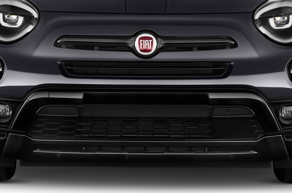 FIAT 500X (Baujahr 2019) Cross 5 Türen Kühlergrill und Scheinwerfer