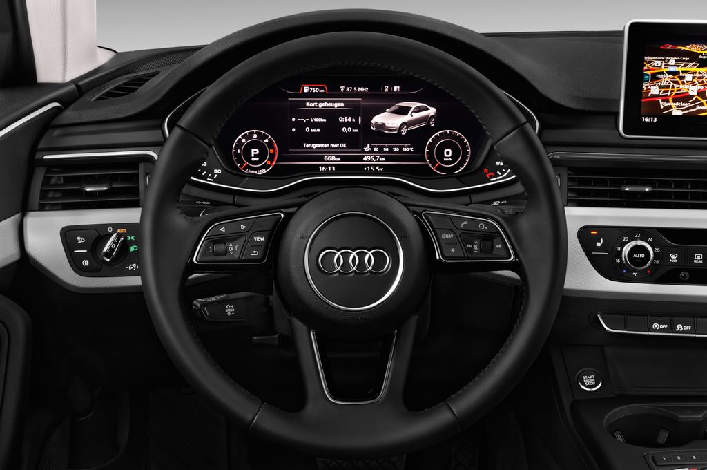 Audi A4 (Baujahr 2017) Sport 4 Türen Lenkrad
