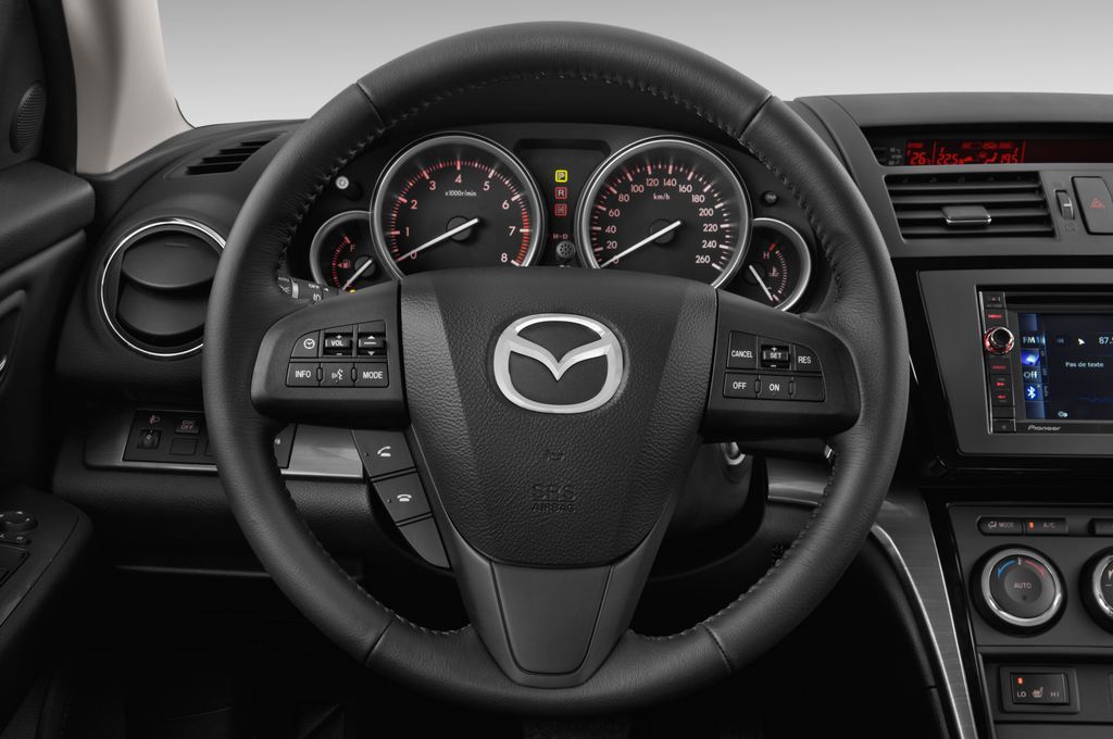 Mazda Mazda6 (Baujahr 2010) Active 5 Türen Lenkrad