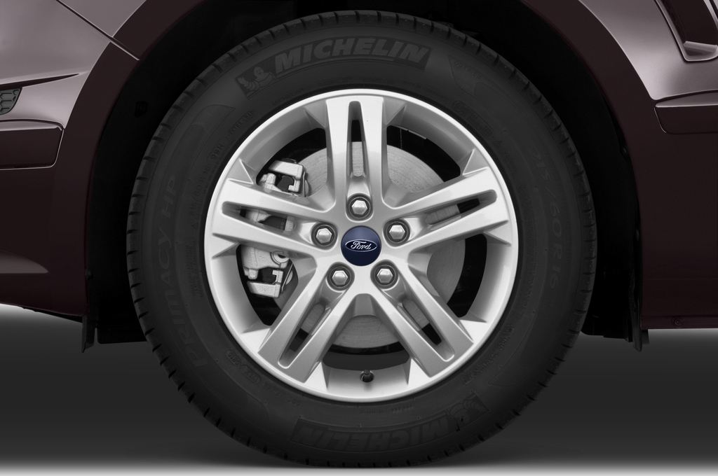 Ford S-Max (Baujahr 2011) Trend 5 Türen Reifen und Felge