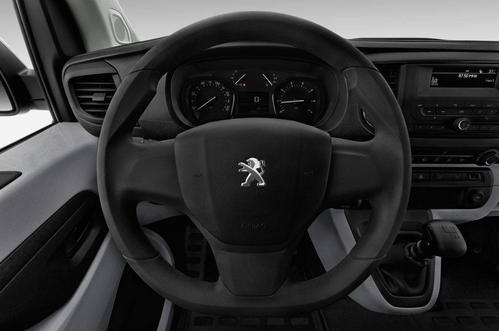 Peugeot Expert (Baujahr 2017) Premium 4 Türen Lenkrad