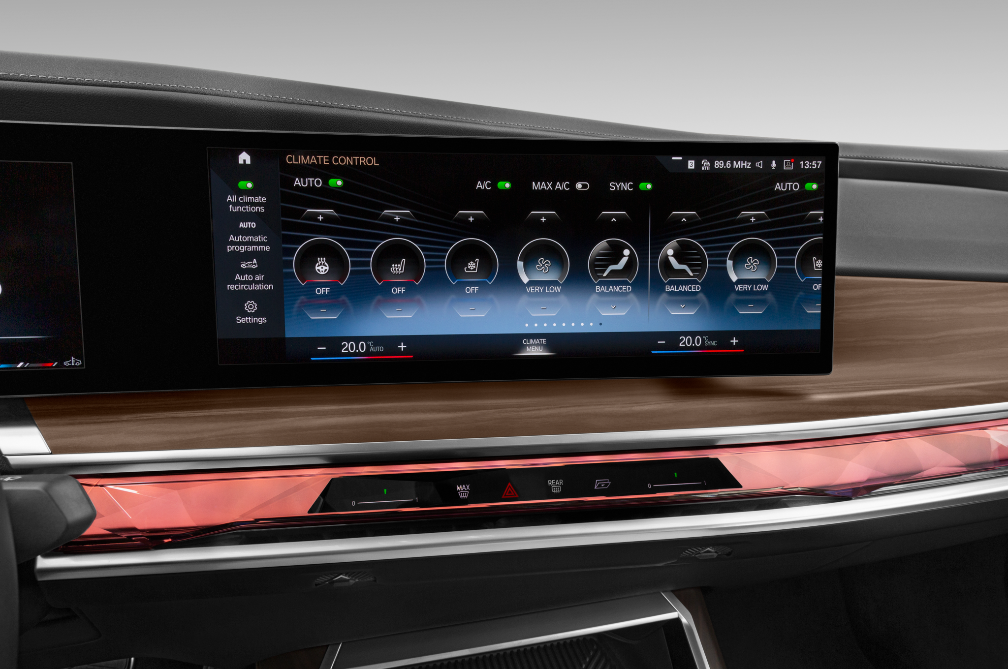 BMW 7 Series (Baujahr 2023) M Sport 4 Türen Temperatur und Klimaanlage