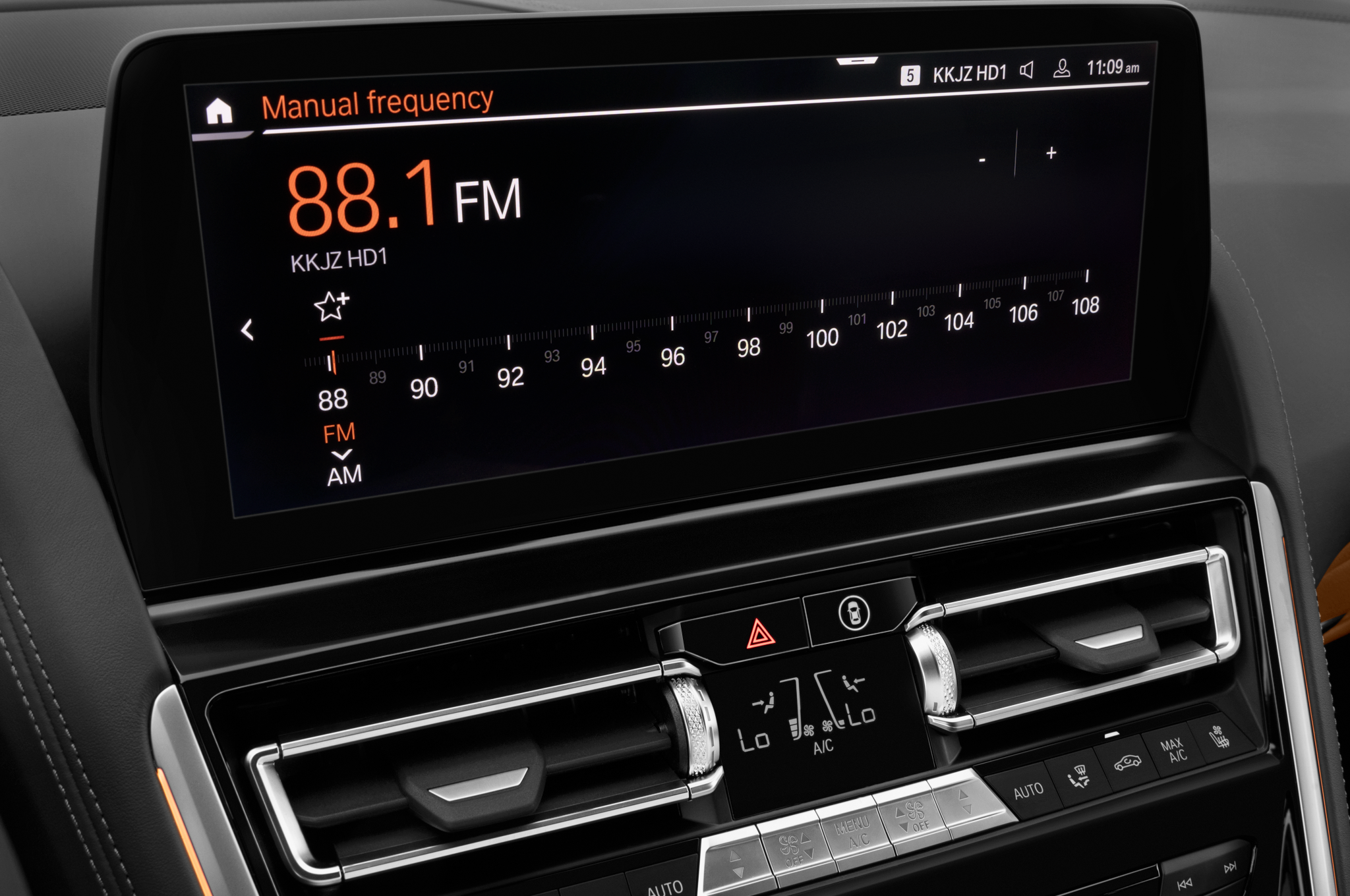 BMW 8 Series (Baujahr 2023) M840i 2 Türen Radio und Infotainmentsystem