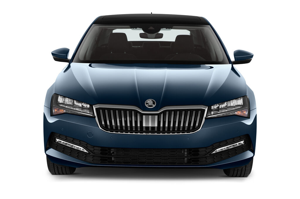 Skoda Superb (Baujahr 2020) Ambition 5 Türen Frontansicht