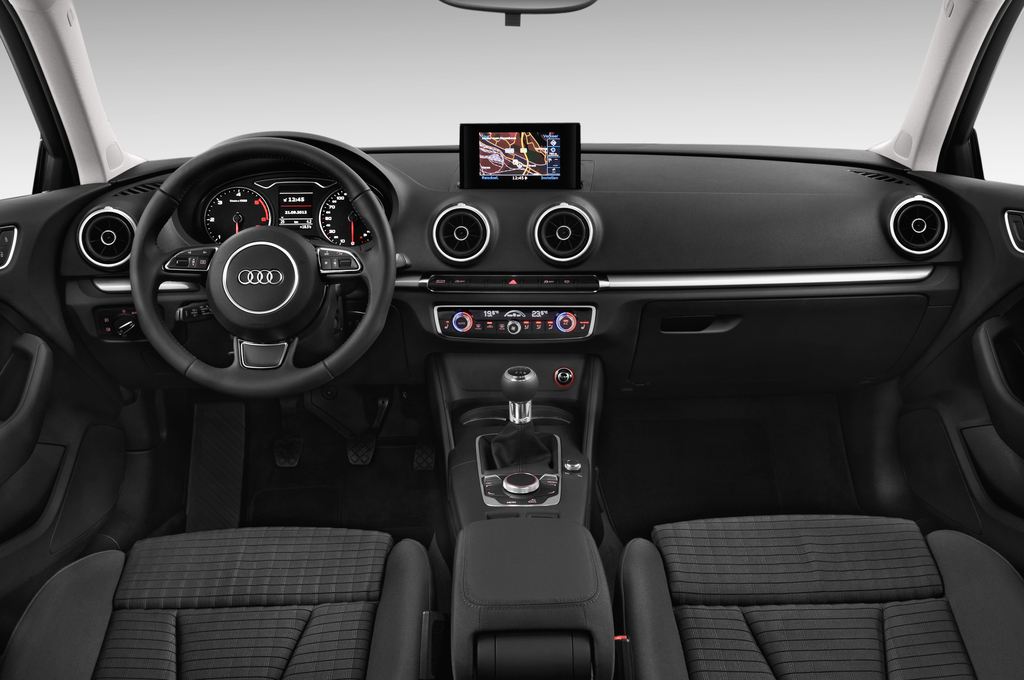 Audi A3 (Baujahr 2013) Ambition 5 Türen Cockpit und Innenraum