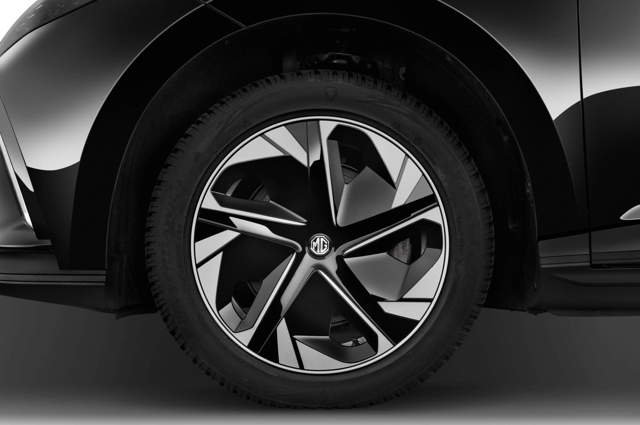 MG MG4 (Baujahr 2023) Luxury 5 Türen Reifen und Felge
