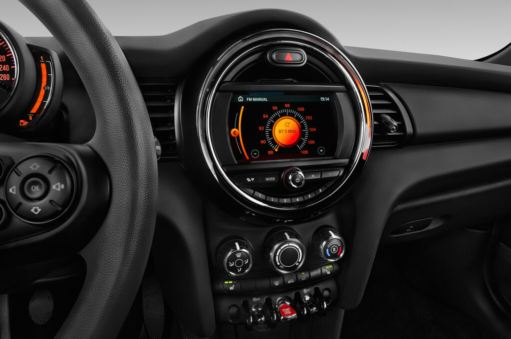 MINI MINI (Baujahr 2018) One Salt 2 Türen Radio und Infotainmentsystem