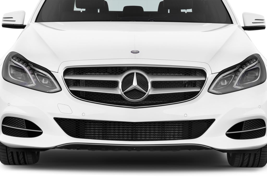 Mercedes E-Class (Baujahr 2015) Avantgarde 4 Türen Kühlergrill und Scheinwerfer