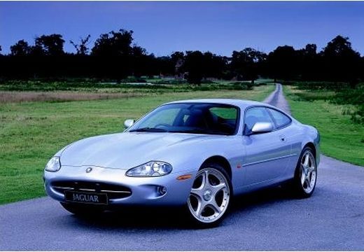 Jaguar XK8 Coupé (1996–2005)