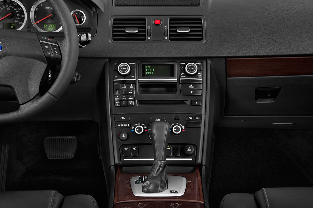 Volvo XC90 (Baujahr 2012) Summum 5 Türen Mittelkonsole