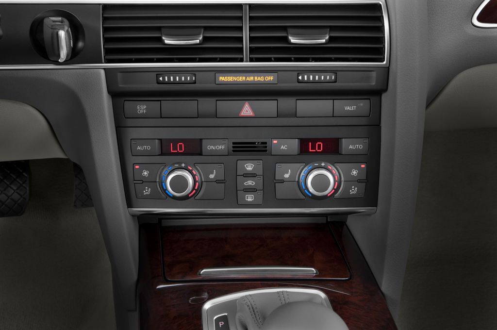 Audi A6 (Baujahr 2011) S Line 4 Türen Temperatur und Klimaanlage