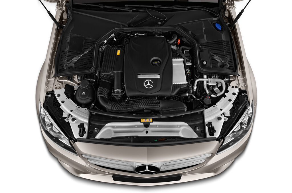 Mercedes C Class (Baujahr 2019) Avantgarde 4 Türen Motor