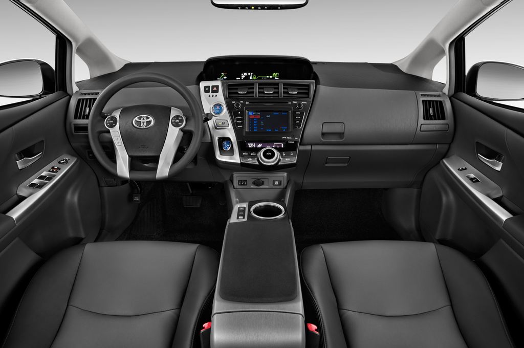Toyota Prius+ (Baujahr 2011) Life 5 Türen Cockpit und Innenraum