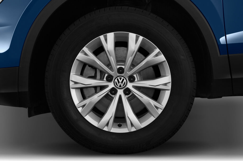 Volkswagen Tiguan (Baujahr 2019) Confrontline 5 Türen Reifen und Felge