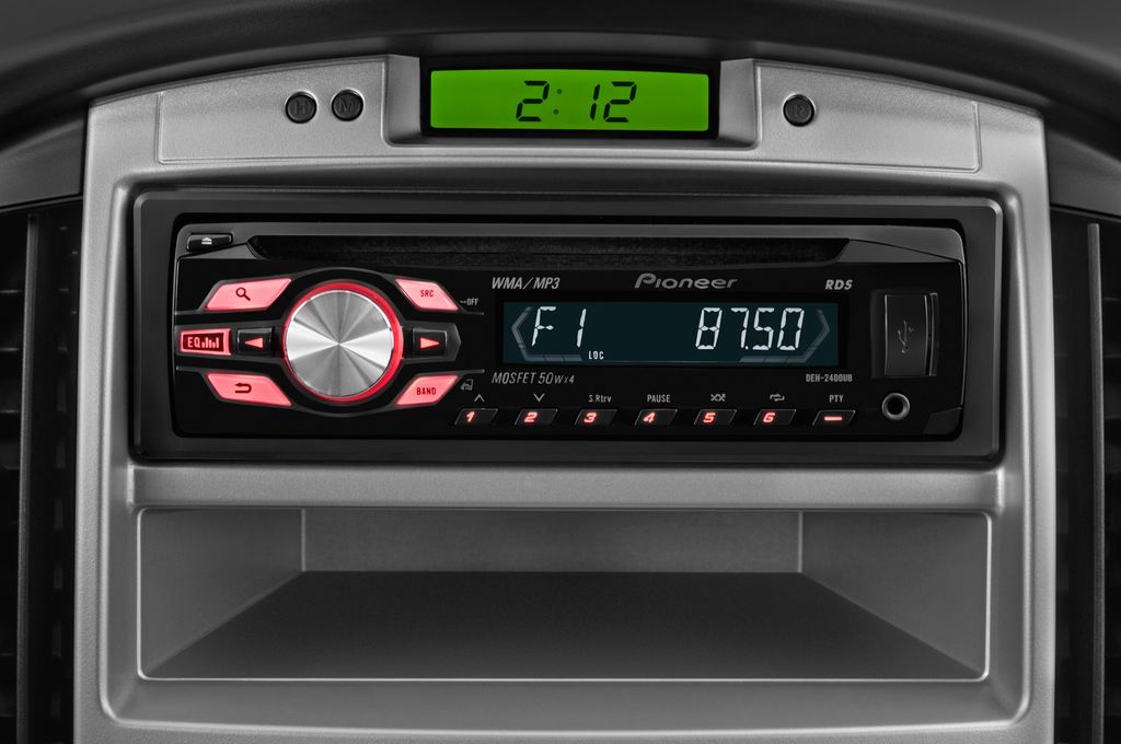 Hyundai H1 Travel (Baujahr 2015) Premium 5 Türen Radio und Infotainmentsystem