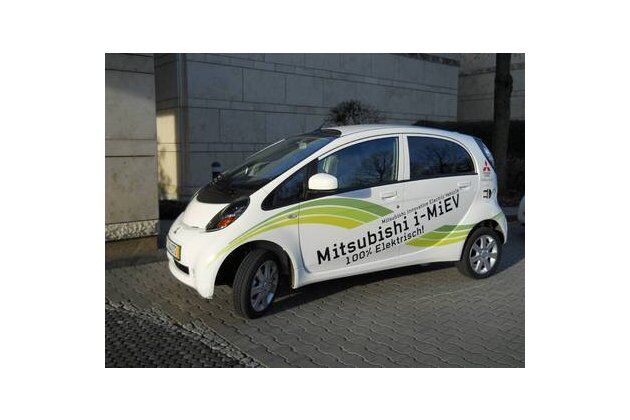 Plus X Award: Mitsubishi i-MiEV „Bestes Elektrofahrzeug 2011“