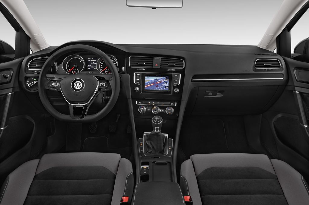 Volkswagen Golf (Baujahr 2013) Highline 5 Türen Cockpit und Innenraum