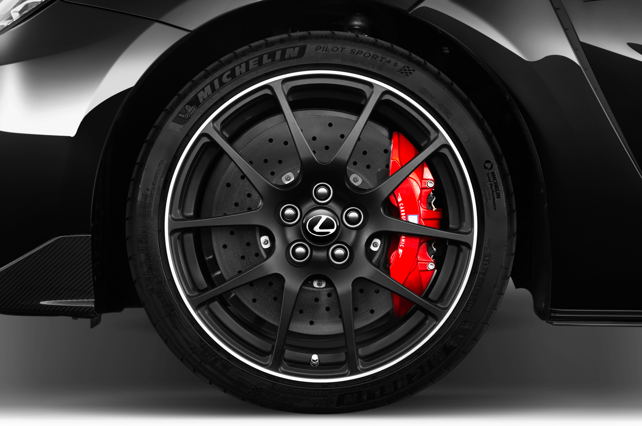 Lexus RC F (Baujahr 2022) Track Edition 2 Türen Reifen und Felge