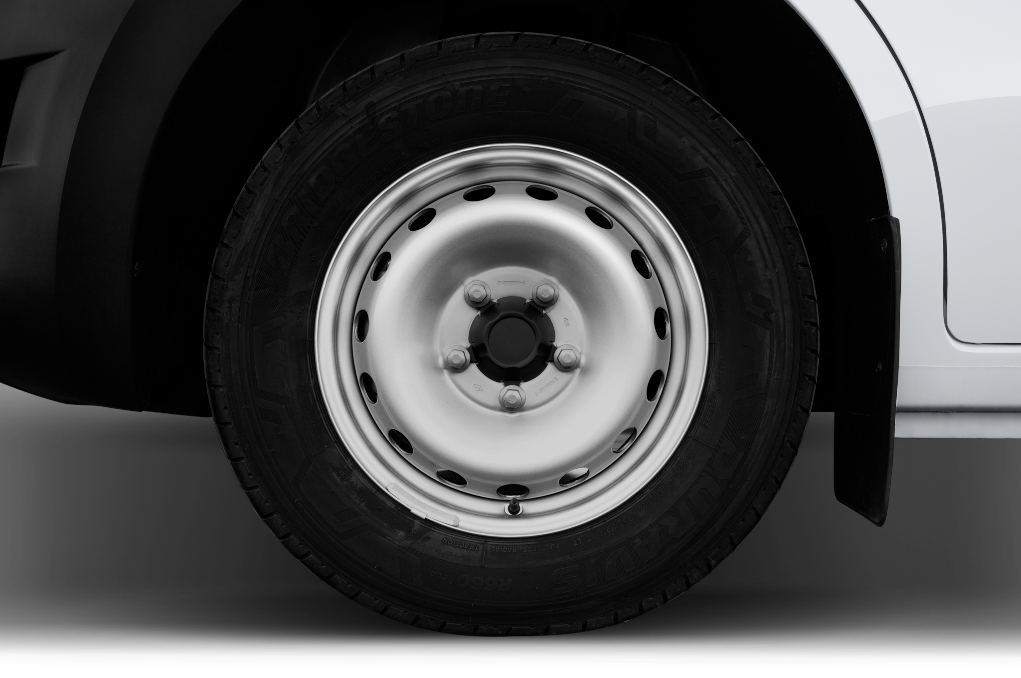 Nissan NV400 Tipper (Baujahr 2020) - 2 Türen Reifen und Felge