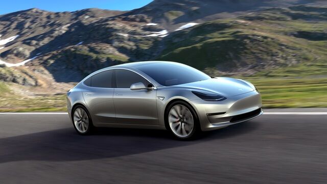 Tesla Model 3 - In einem Jahr auch in Europa