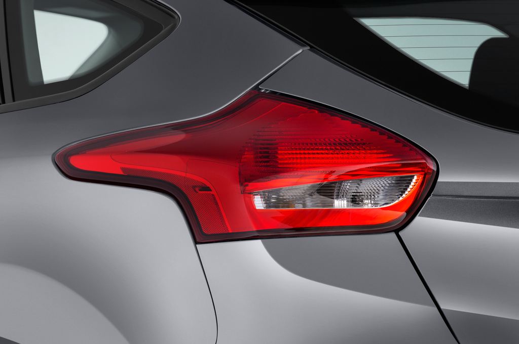 Ford Focus (Baujahr 2015) Trend 5 Türen Rücklicht